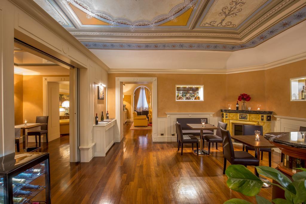Отель La Residenza Рим Экстерьер фото