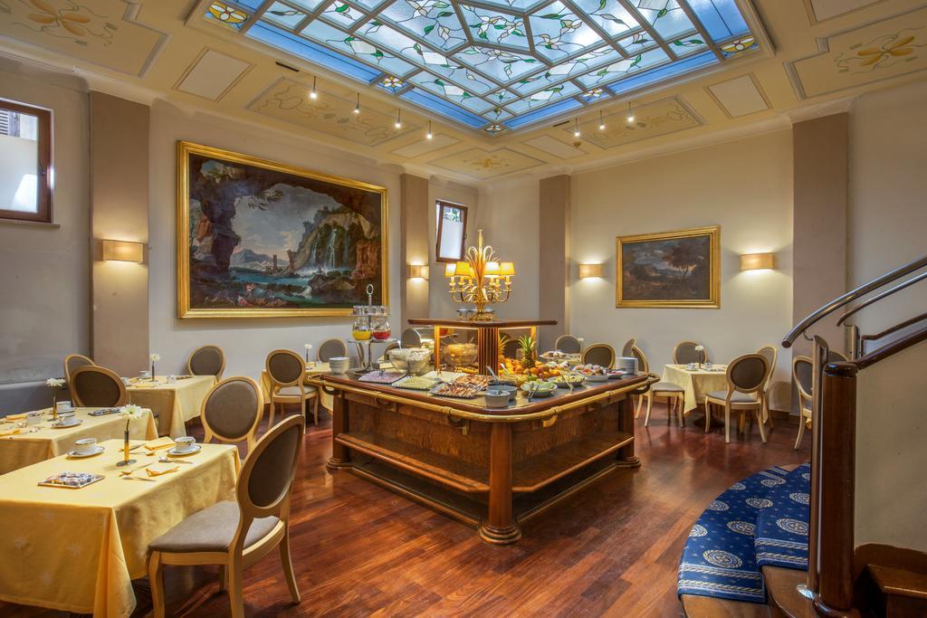 Отель La Residenza Рим Экстерьер фото
